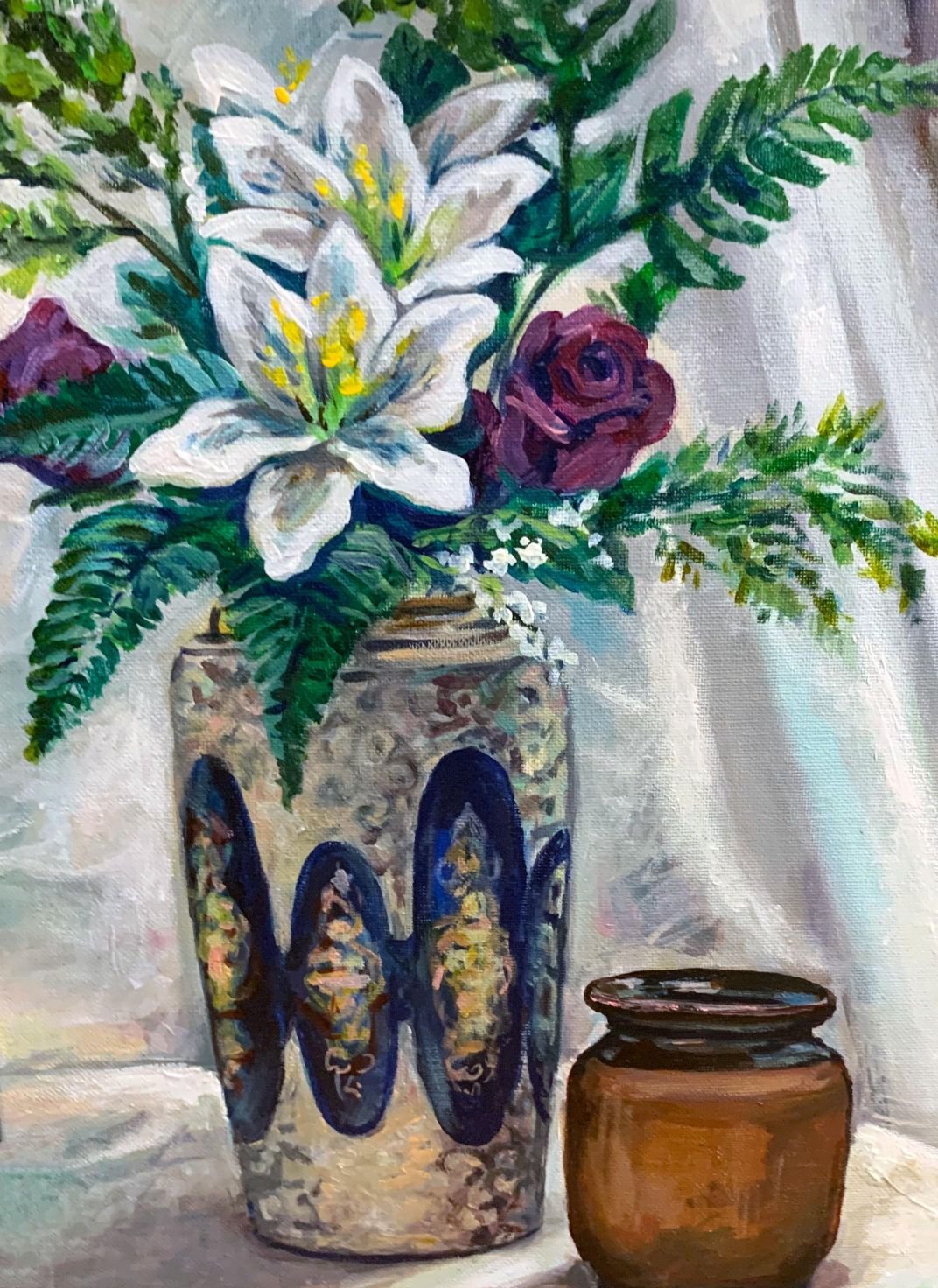 Керамична ваза с цветя